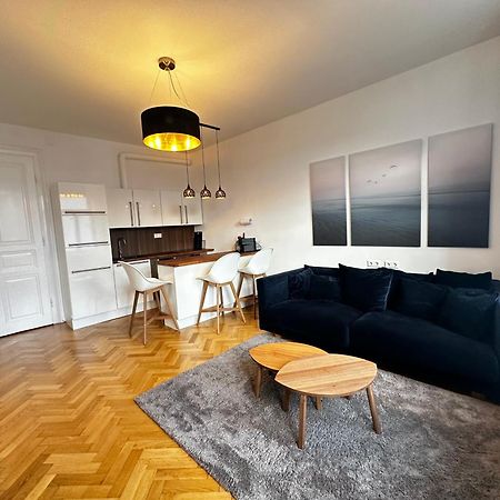 Luxury 3 Bedroom Apartment Near Schoenbrunn Palace Wien Exterior foto