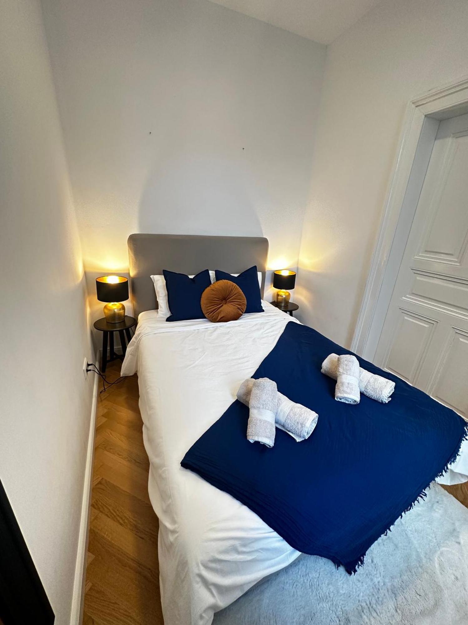 Luxury 3 Bedroom Apartment Near Schoenbrunn Palace Wien Exterior foto